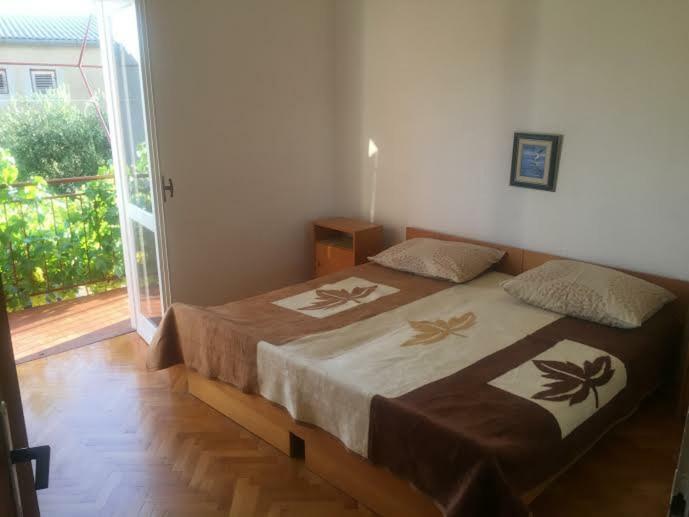 Jure Erceg Apartment Starigrad Paklenica Exteriör bild