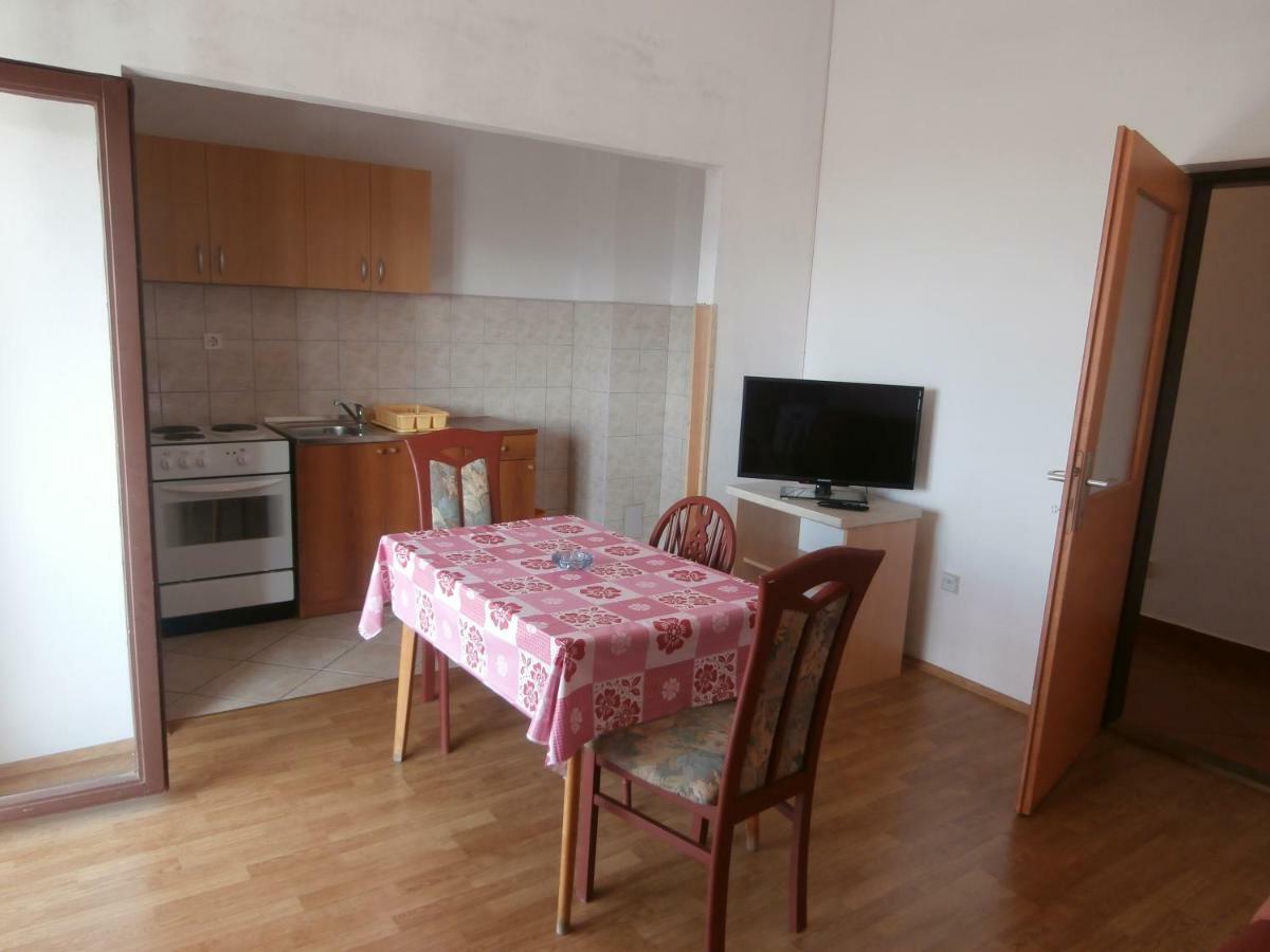 Jure Erceg Apartment Starigrad Paklenica Exteriör bild