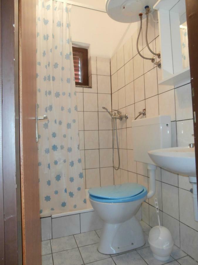 Jure Erceg Apartment Starigrad Paklenica Exteriör bild